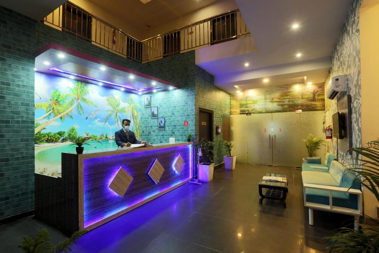 ניו דלהי Hotel Square Stay מראה חיצוני תמונה